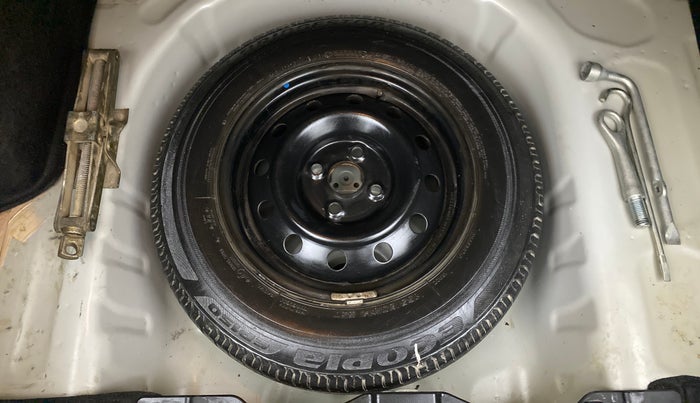 2018 Maruti Dzire VXI, Petrol, Manual, 27,307 km, Spare Tyre