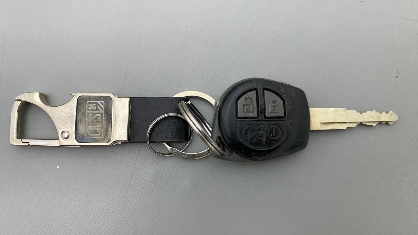2018 Maruti Dzire VXI, Petrol, Manual, 27,307 km, Key Close Up