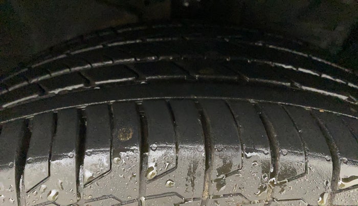 2018 Hyundai Creta SX PLUS AT 1.6 PETROL, Petrol, Automatic, 94,512 km, Right Front Tyre Tread