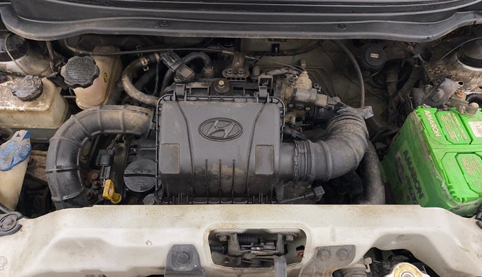 2018 Hyundai Eon MAGNA +, Petrol, Manual, 23,509 km, Engine View