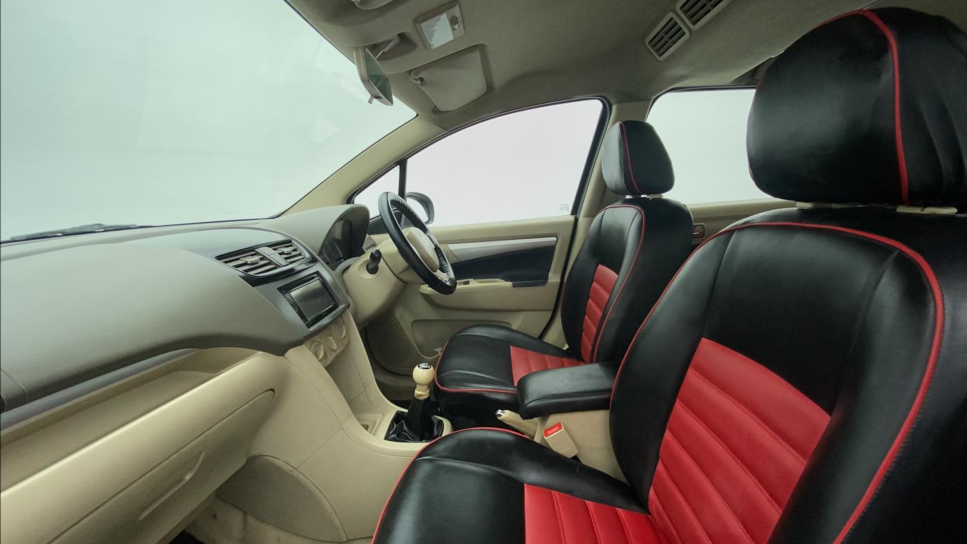 2013 Maruti Ertiga VXI, Petrol, Manual, 96,956 km, Right Side Front Door Cabin