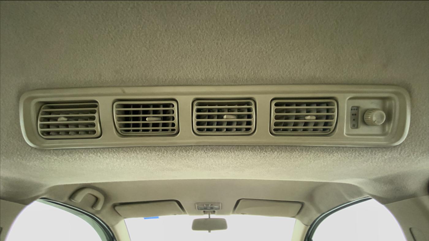 2013 Maruti Ertiga VXI, Petrol, Manual, 96,956 km, Rear AC Vents