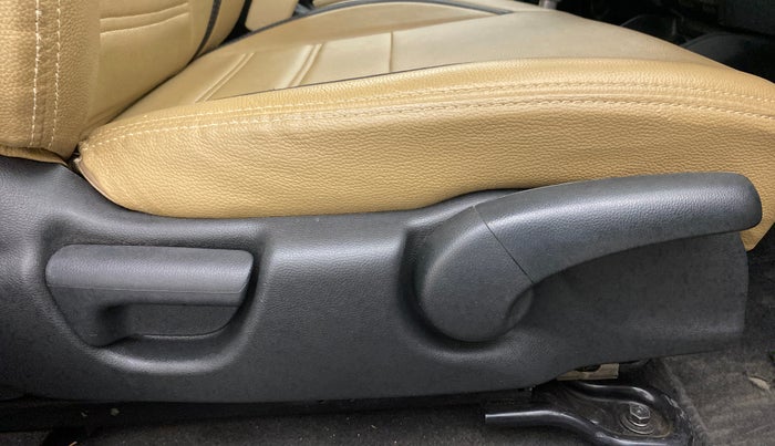 2019 Honda Jazz 1.2 VX AT, Petrol, Automatic, 45,395 km, Driver Side Adjustment Panel