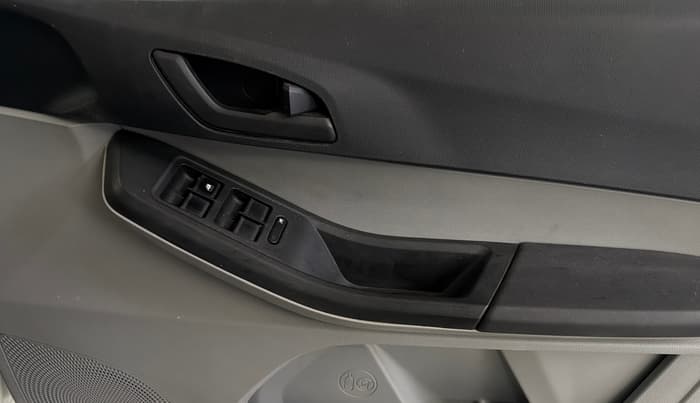 2021 Tata Tiago XT PETROL, Petrol, Manual, 37,357 km, Driver Side Door Panels Control