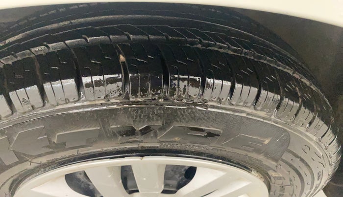 2017 Maruti Dzire VXI AMT, Petrol, Automatic, 27,252 km, Left Front Tyre Tread