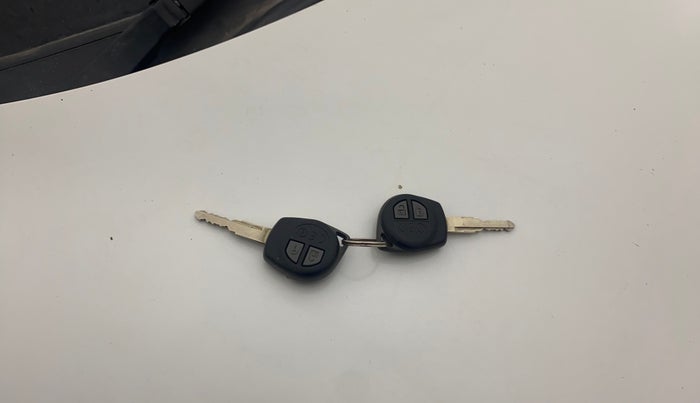 2017 Maruti Dzire VXI AMT, Petrol, Automatic, 27,252 km, Key Close Up