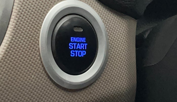 2016 Hyundai Creta SX PLUS 1.6 PETROL, Petrol, Manual, 40,923 km, Keyless Start/ Stop Button