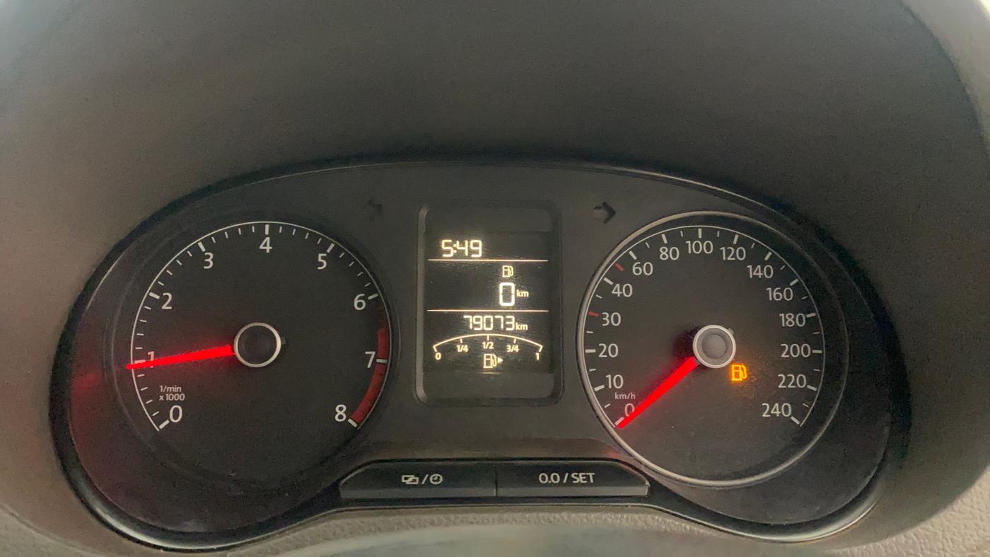 2016 Volkswagen Vento HIGHLINE 1.6 MPI, Petrol, Manual, 79,037 km, Odometer Image