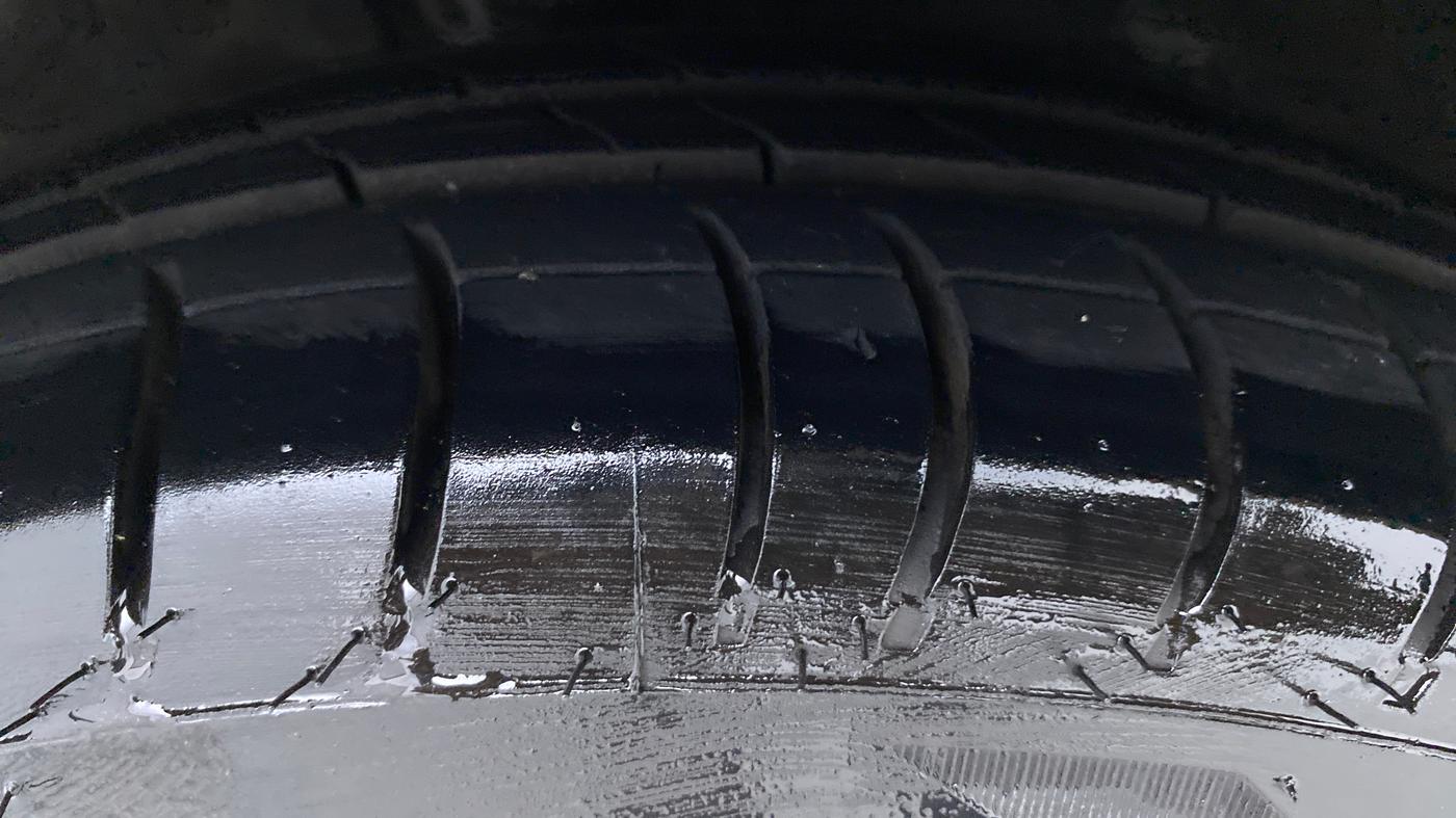 2009 Hyundai i10 MAGNA 1.2, Petrol, Manual, 85,597 km, Left Front Tyre Tread