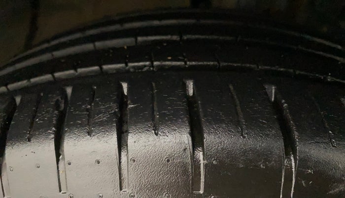 2020 Maruti Baleno ZETA PETROL 1.2, Petrol, Manual, 22,920 km, Right Front Tyre Tread