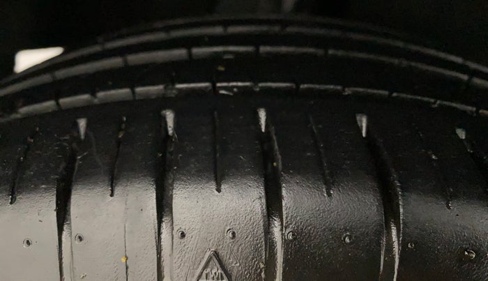 2020 Maruti Baleno ZETA PETROL 1.2, Petrol, Manual, 22,920 km, Right Rear Tyre Tread
