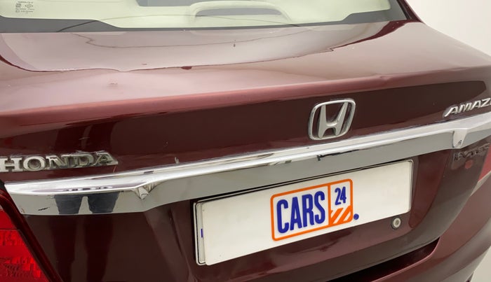 2014 Honda Amaze 1.2L I-VTEC S, Petrol, Manual, 64,143 km, Dicky (Boot door) - Minor scratches