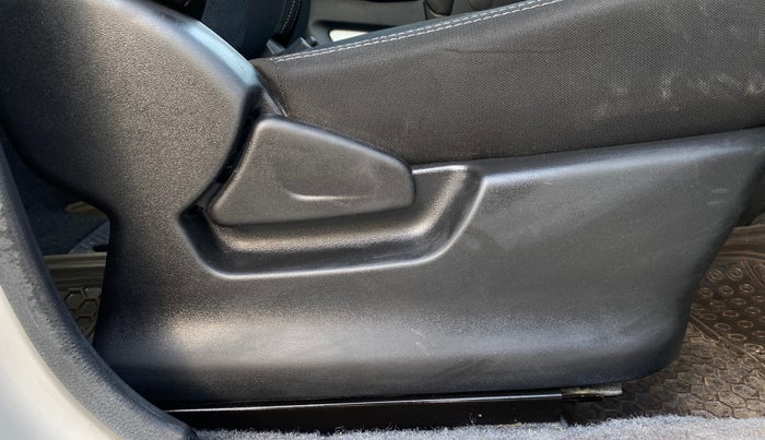 2019 Datsun Redi Go T(O) 1.0 AMT, Petrol, Automatic, 18,651 km, Driver Side Adjustment Panel