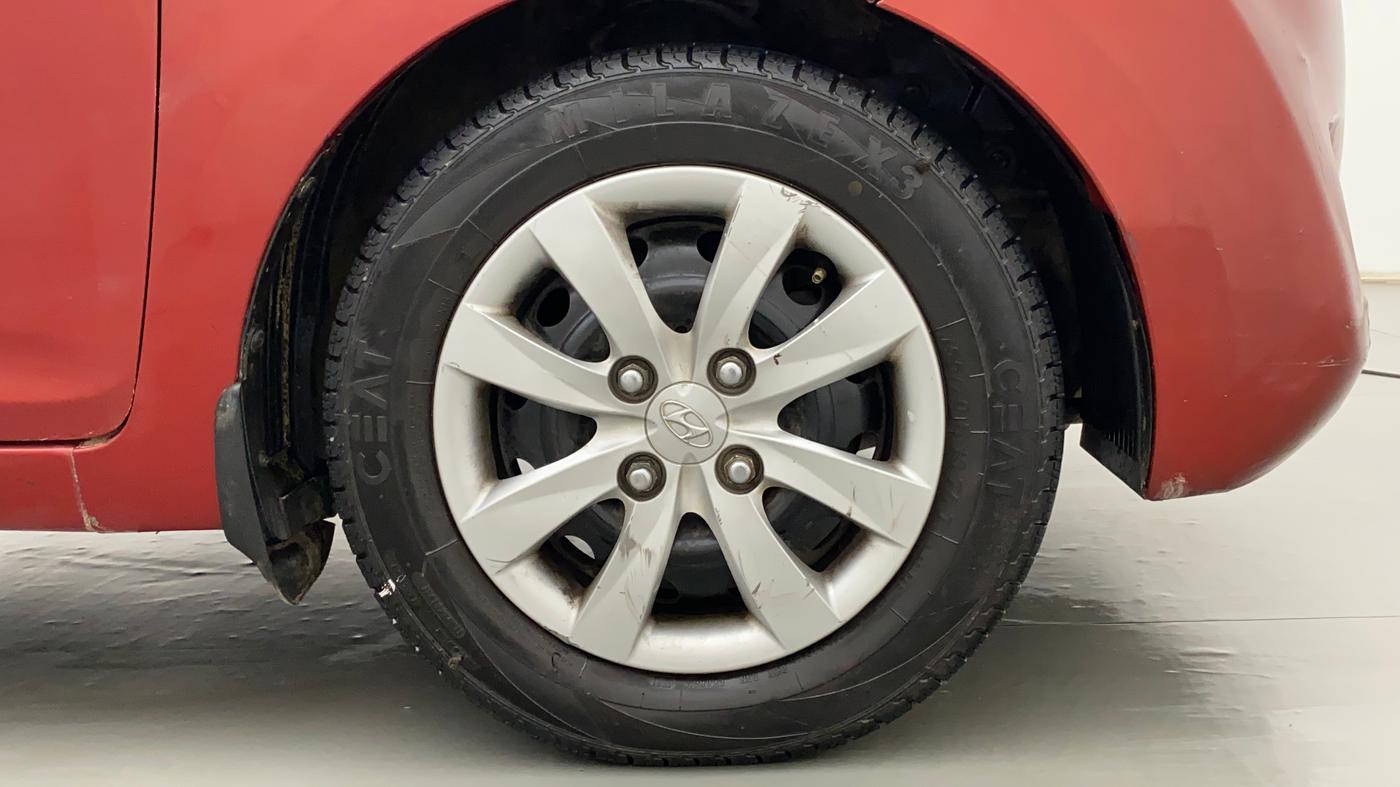 2013 Hyundai Eon MAGNA +, Petrol, Manual, 97,058 km, Right Front Wheel