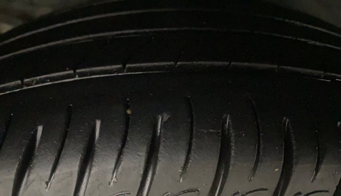 2021 KIA SONET GTX PLUS 1.5 AT DUAL TONE, Diesel, Automatic, 45,786 km, Right Rear Tyre Tread