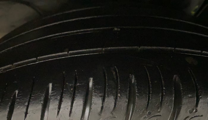 2021 KIA SONET GTX PLUS 1.5 AT DUAL TONE, Diesel, Automatic, 45,786 km, Left Rear Tyre Tread