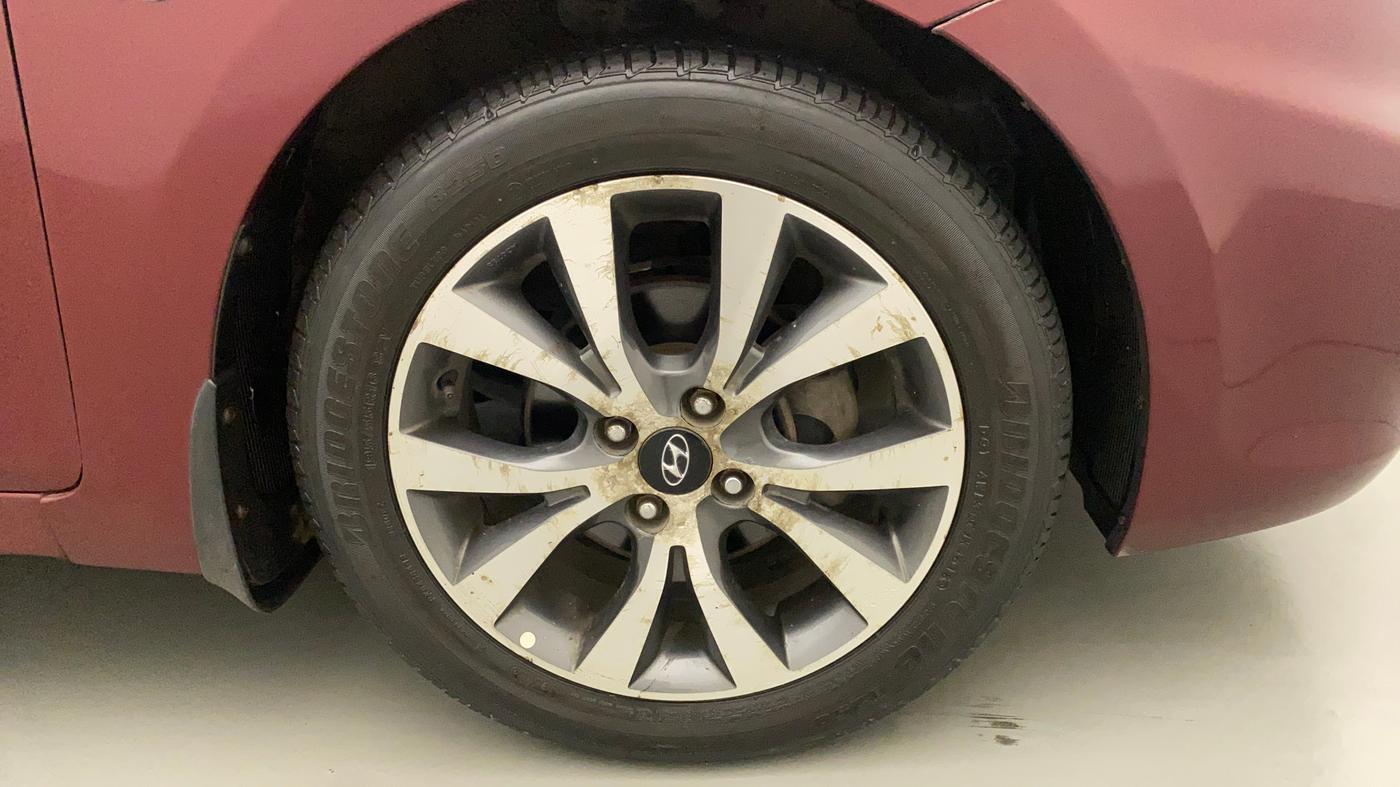 2014 Hyundai Verna FLUIDIC 1.6 CRDI SX AT, Diesel, Automatic, 54,858 km, Right Front Wheel