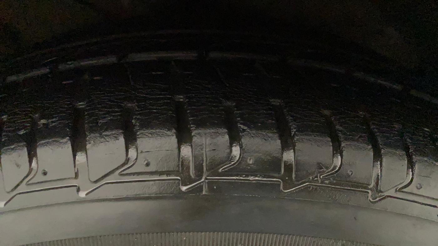 2014 Hyundai Verna FLUIDIC 1.6 CRDI SX AT, Diesel, Automatic, 54,858 km, Right Front Tyre Tread