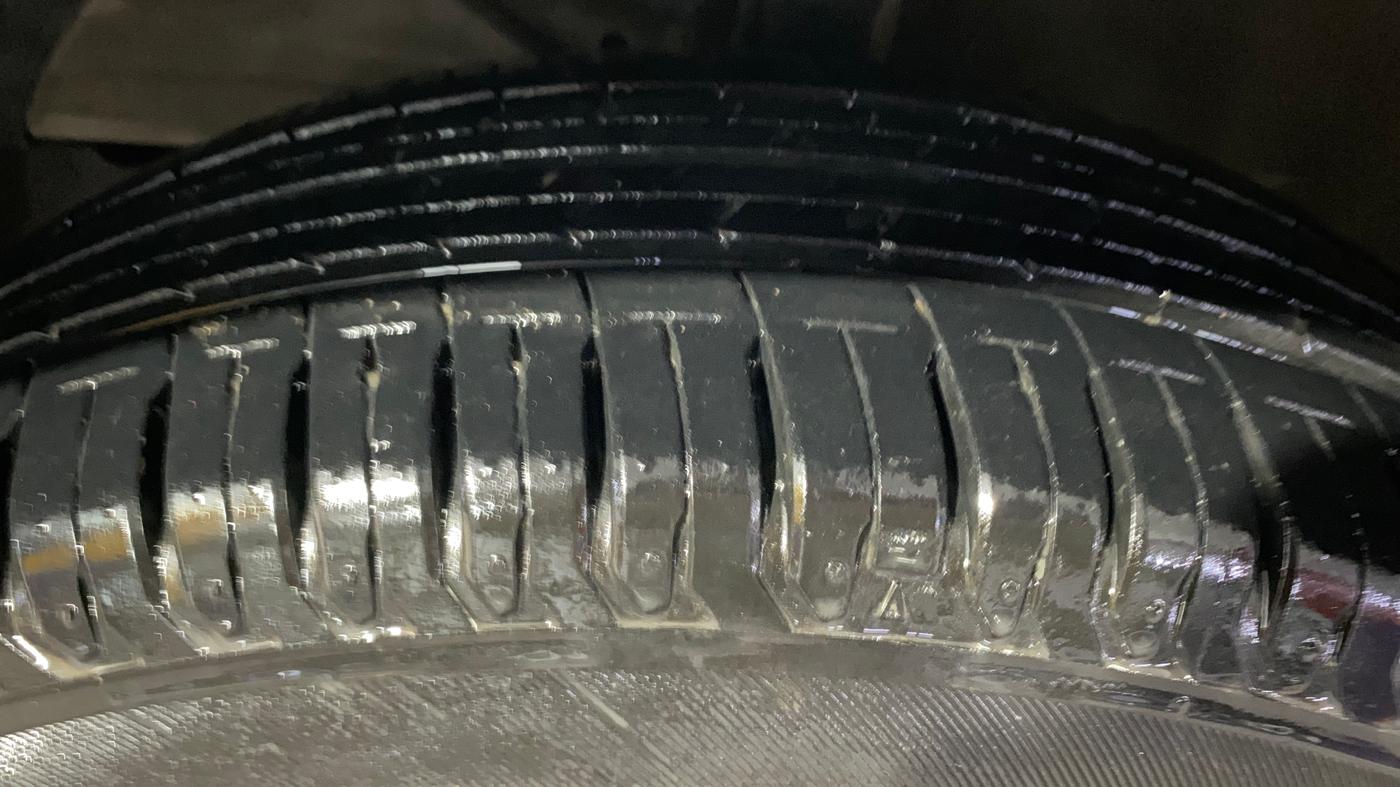 2024 Toyota RUMION  S AT, Petrol, Automatic, 12,667 km, Left Front Tyre Tread