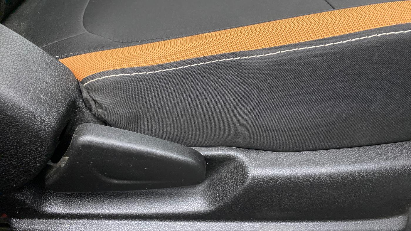 2022 Renault Kwid CLIMBER 1.0 (O), Petrol, Manual, 7,775 km, Driver Side Adjustment Panel