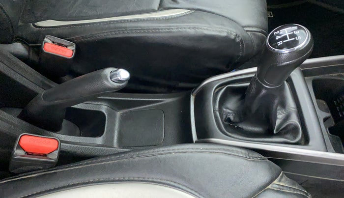 2019 Maruti XL6 ZETA SHVS, Petrol, Manual, 37,809 km, Gear Lever