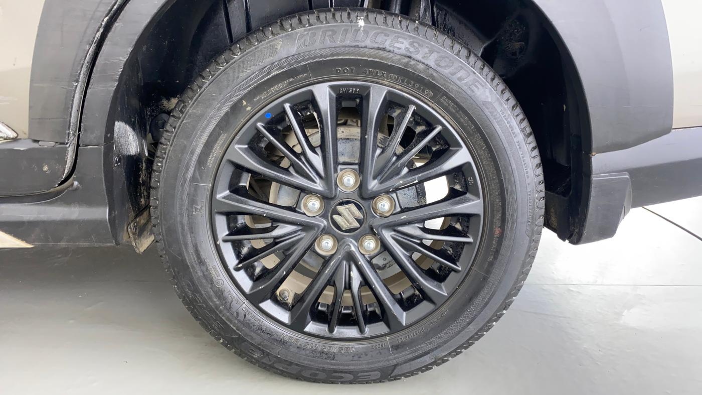 2019 Maruti XL6 ZETA SHVS, Petrol, Manual, 37,809 km, Left Rear Wheel