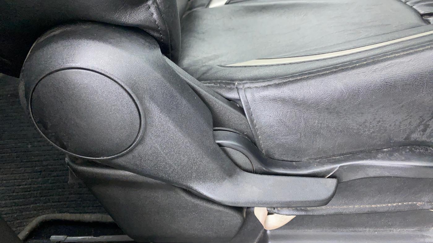 2019 Maruti XL6 ZETA SHVS, Petrol, Manual, 37,809 km, Driver Side Adjustment Panel