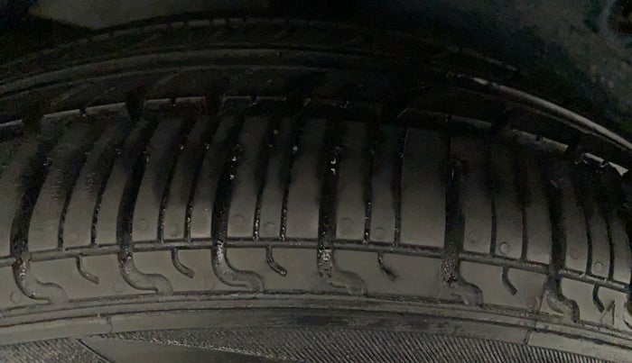 2014 Maruti Celerio VXI AMT, Petrol, Automatic, 44,228 km, Right Rear Tyre Tread
