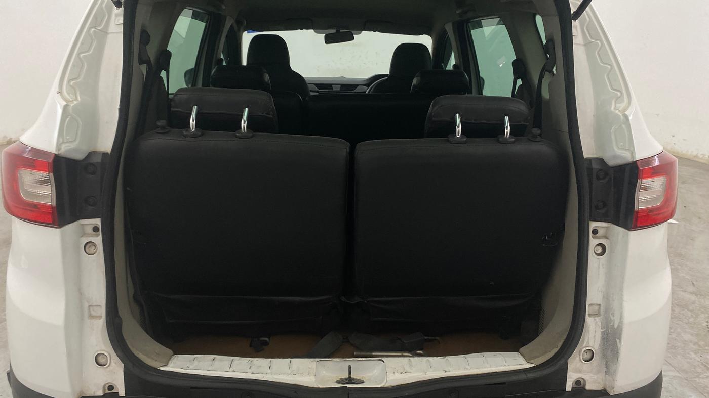 2021 Renault TRIBER RXL MT, Petrol, Manual, 95,617 km, Boot Inside