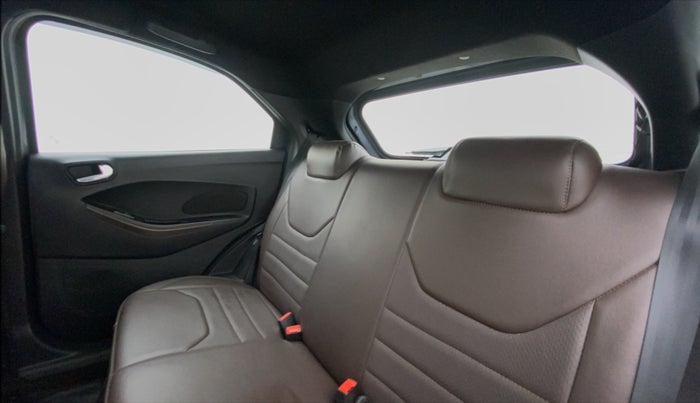 2018 Ford FREESTYLE TITANIUM 1.5 TDCI, Diesel, Manual, 61,706 km, Right Side Rear Door Cabin