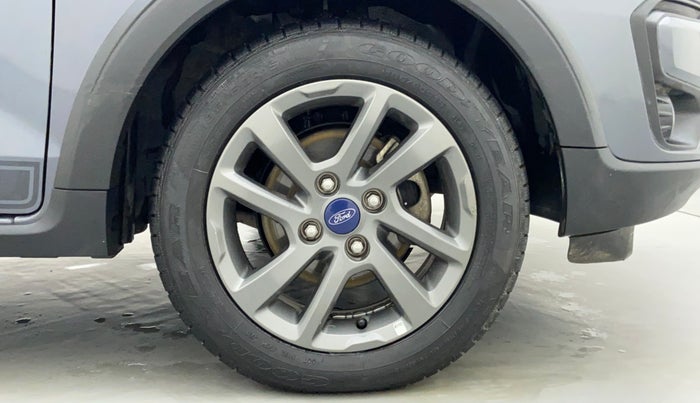 2018 Ford FREESTYLE TITANIUM 1.5 TDCI, Diesel, Manual, 61,706 km, Right Front Wheel