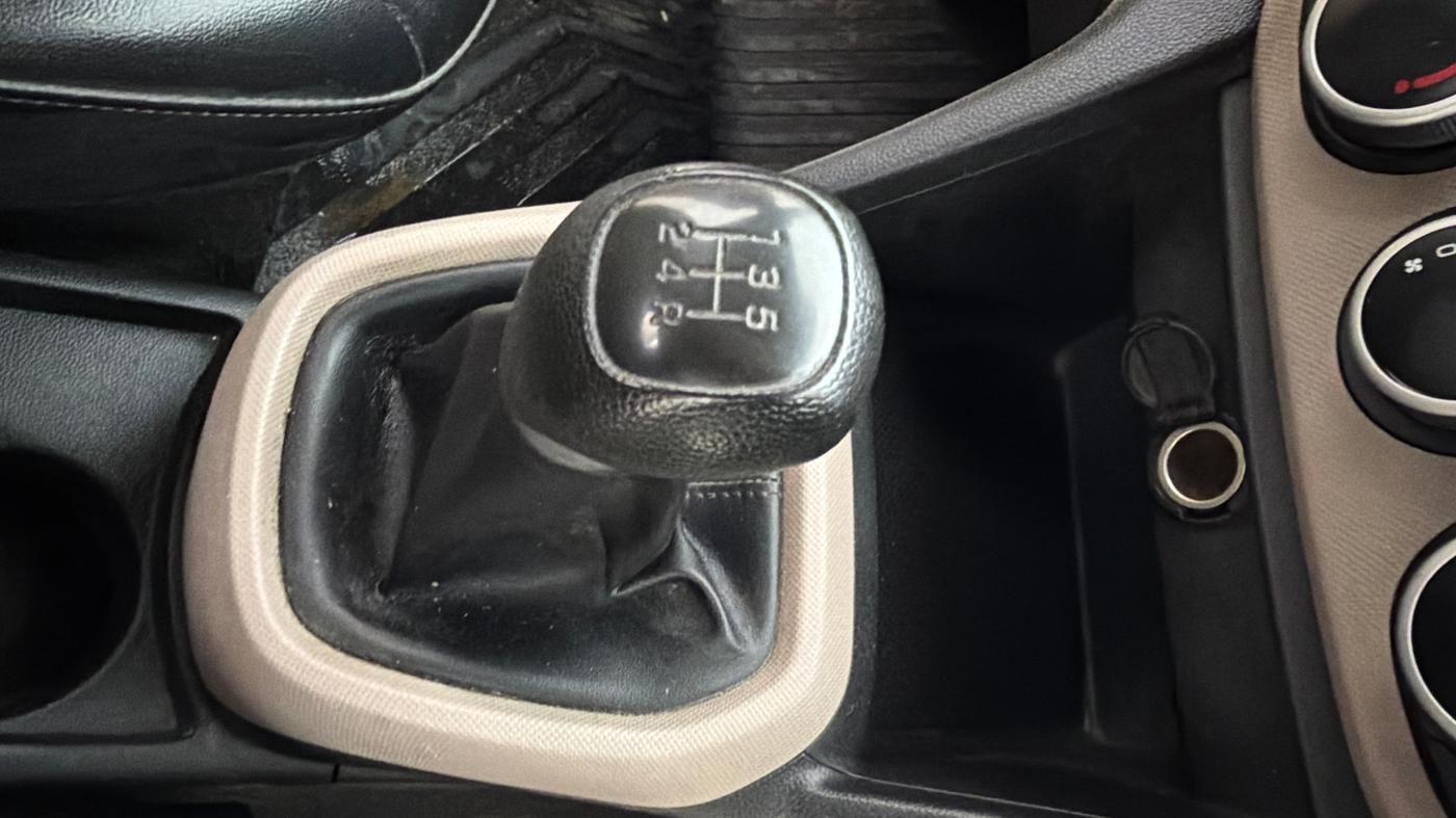 2016 Hyundai Grand i10 MAGNA 1.2 KAPPA VTVT, Petrol, Manual, 24,008 km, Gear Lever