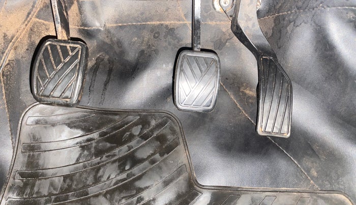 2013 Maruti Swift Dzire VXI, Petrol, Manual, 68,996 km, Pedals