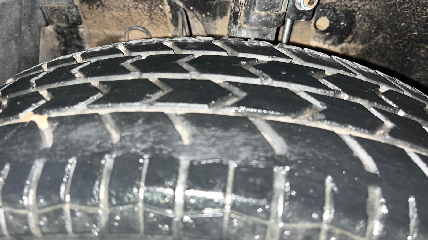2016 Maruti Swift Dzire VXI (O), Petrol, Manual, 55,441 km, Left Front Tyre Tread