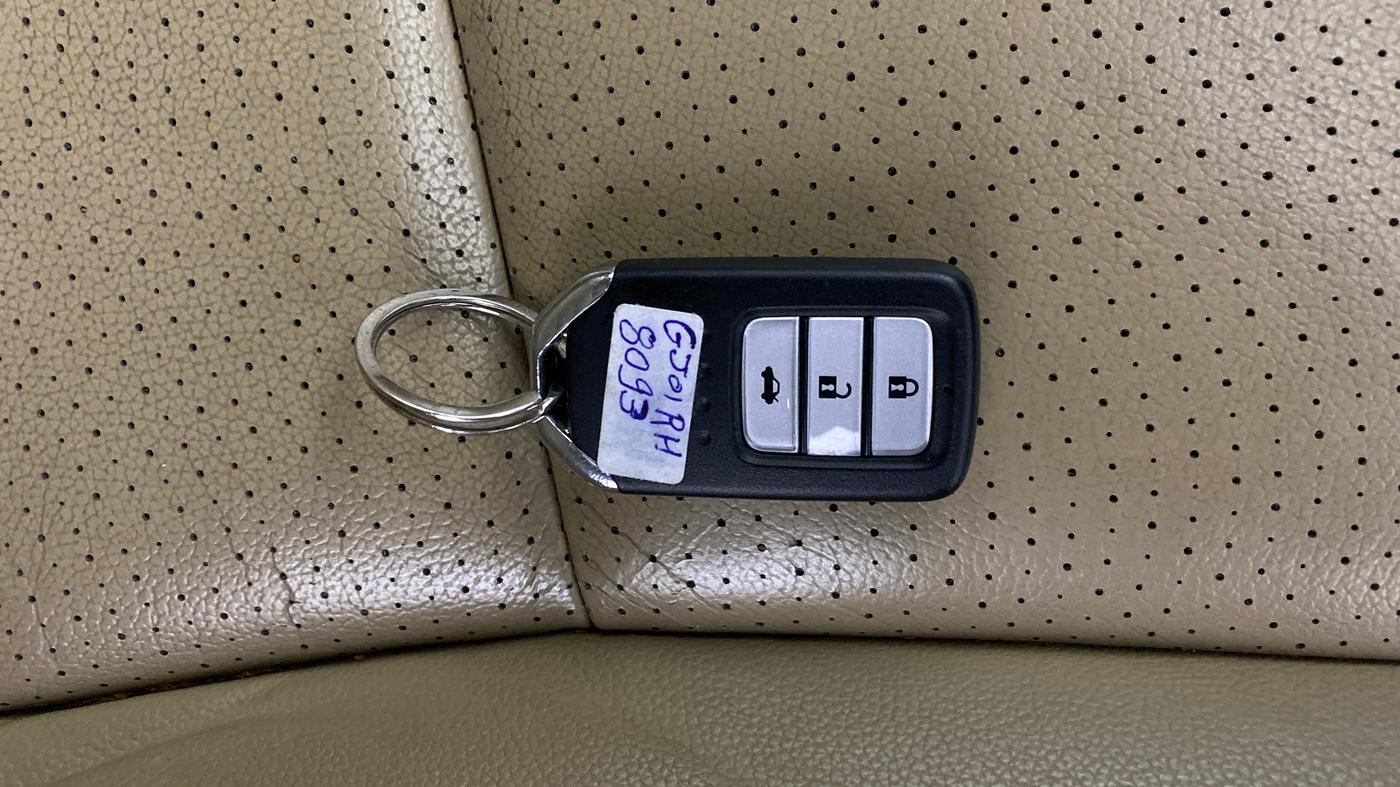 2014 Honda City 1.5L I-VTEC VX, Petrol, Manual, 93,945 km, Key Close Up
