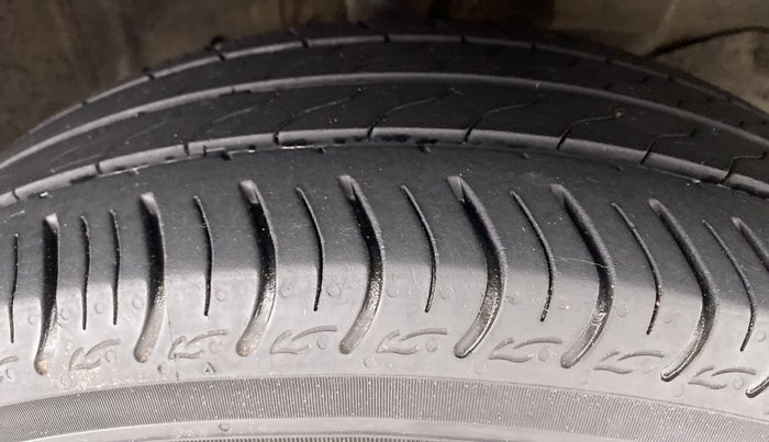 2019 Honda Amaze 1.2 VXMT I VTEC, Petrol, Manual, 24,108 km, Right Front Tyre Tread