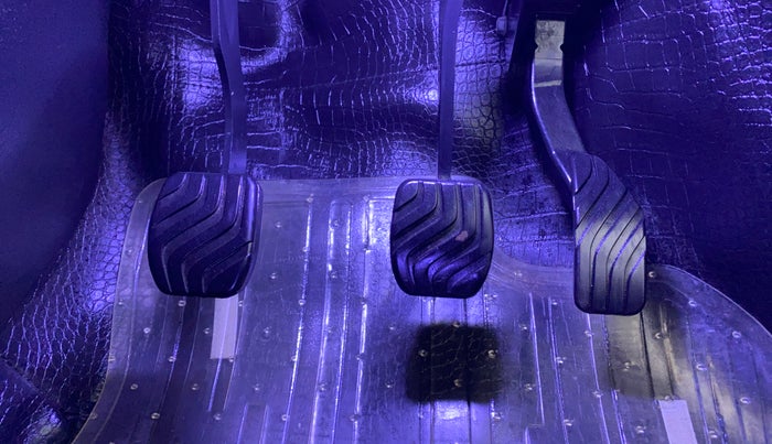 2021 Renault TRIBER 1.0 RXZ, Petrol, Manual, 3,222 km, Pedals