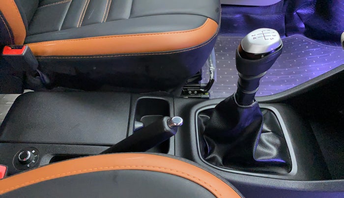 2021 Renault TRIBER 1.0 RXZ, Petrol, Manual, 3,222 km, Gear Lever