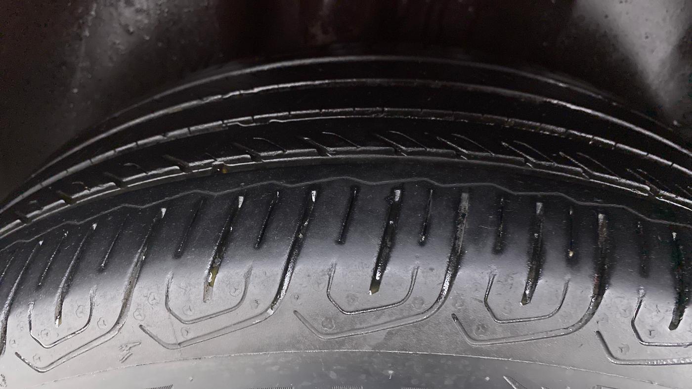 2019 Volkswagen Vento HIGHLINE DIESEL, Diesel, Manual, 78,234 km, Right Rear Tyre Tread
