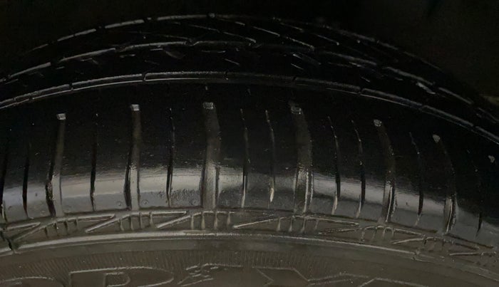 2020 Renault Kwid RXT 1.0 (O), Petrol, Manual, 54,696 km, Left Rear Tyre Tread