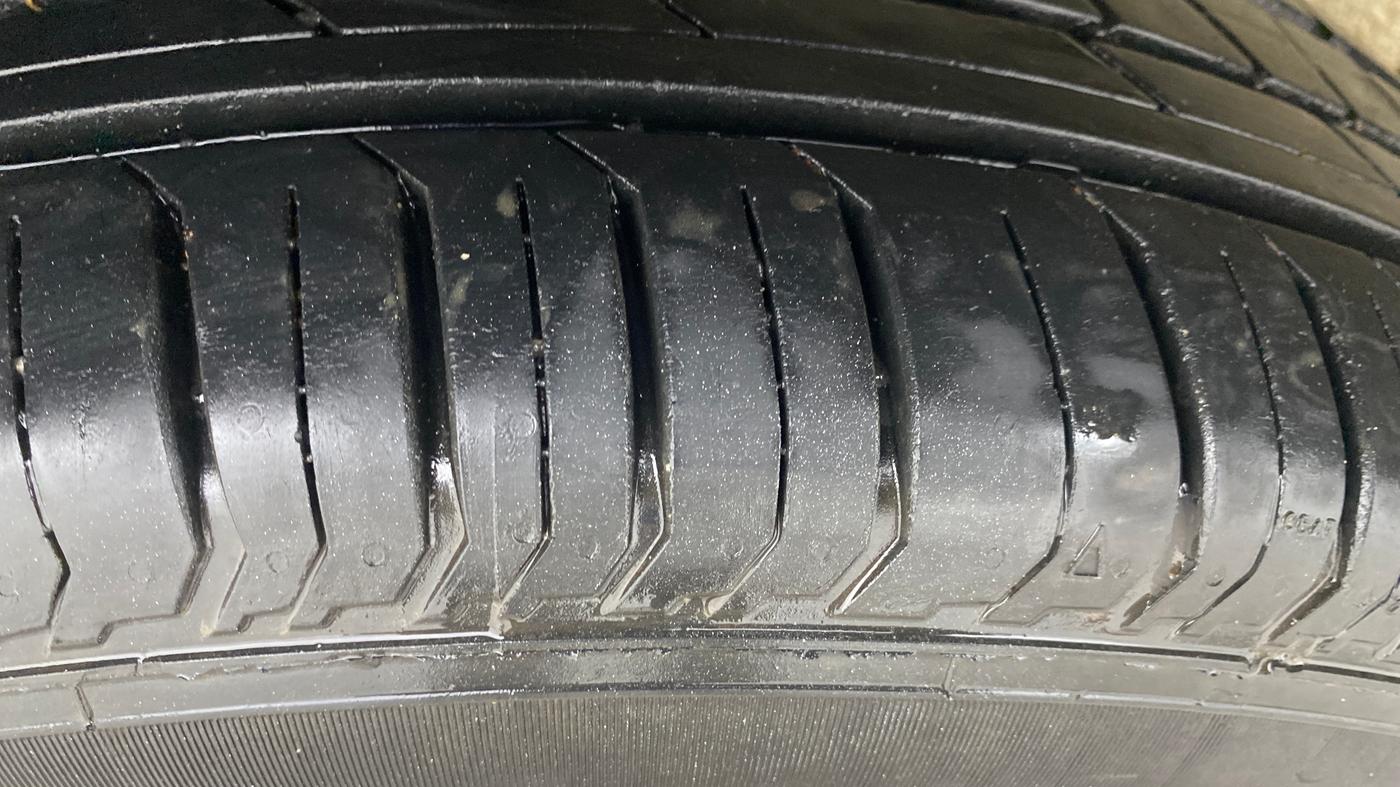 2024 Tata PUNCH ADVENTURE MT, Petrol, Manual, 13,763 km, Right Rear Tyre Tread
