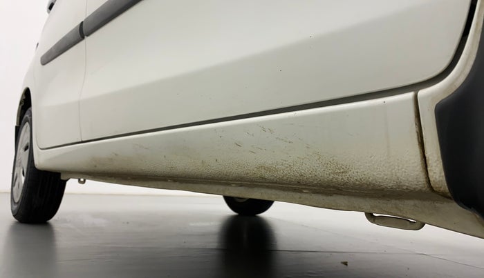 2015 Maruti Celerio VXI AMT, Petrol, Automatic, 46,145 km, Right running board - Slightly dented