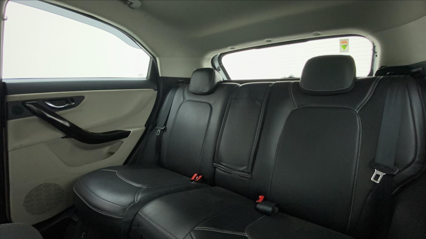 2022 Tata NEXON XZ+ 1.2 DUAL TONE, Petrol, Manual, 11,223 km, Right Side Rear Door Cabin