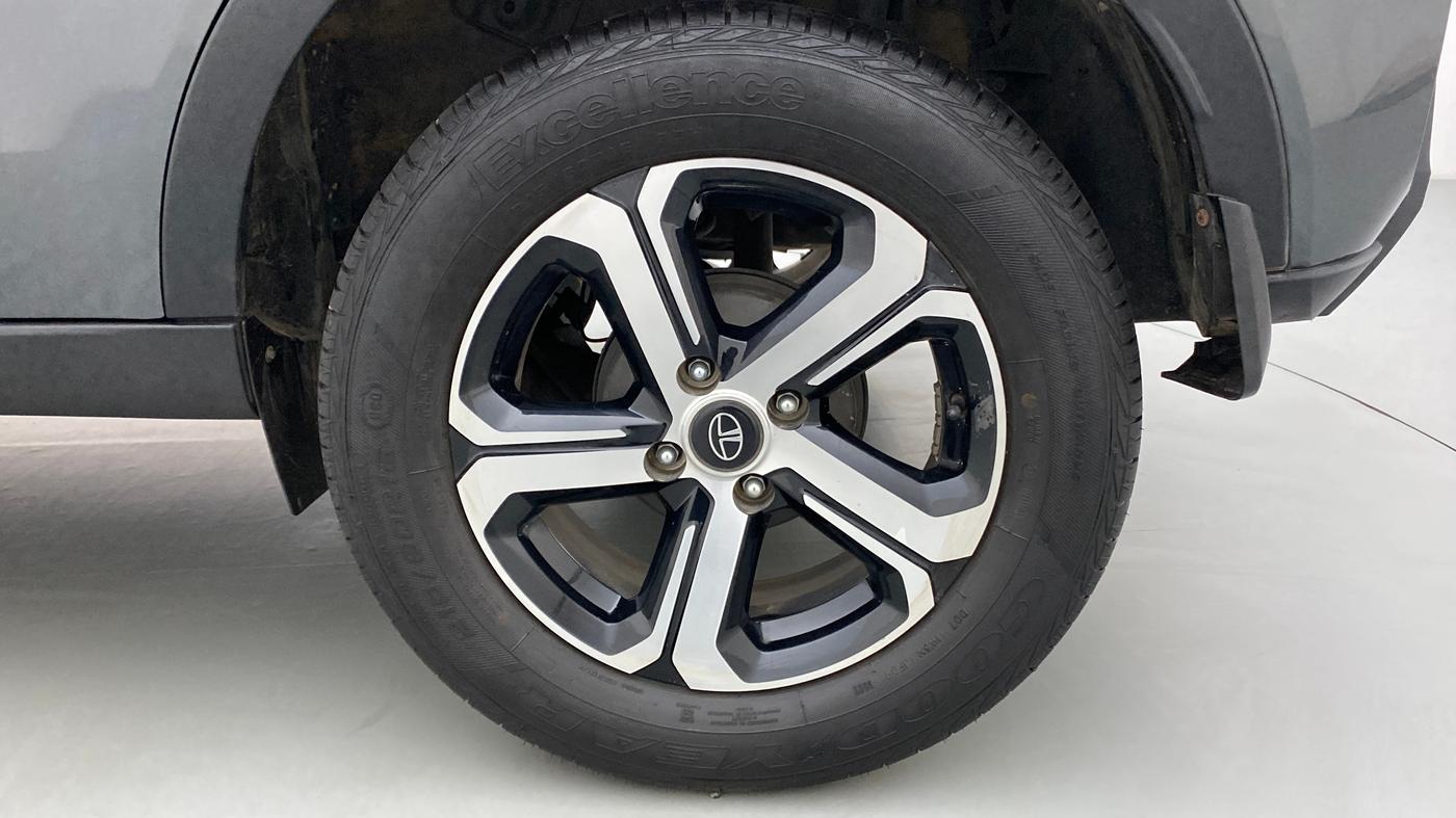 2022 Tata NEXON XZ+ 1.2 DUAL TONE, Petrol, Manual, 11,223 km, Left Rear Wheel