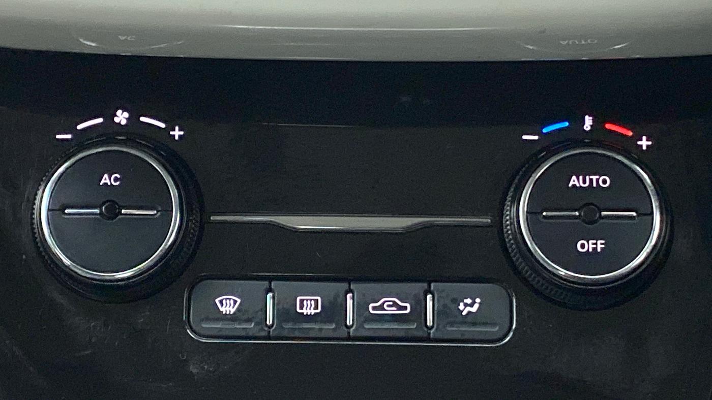 2022 Tata NEXON XZ+ 1.2 DUAL TONE, Petrol, Manual, 11,223 km, Automatic Climate Control