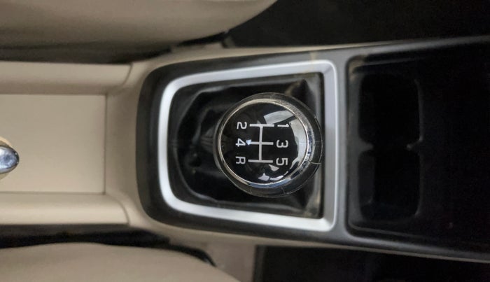 2018 Maruti Dzire VXI, Petrol, Manual, 39,120 km, Gear Lever
