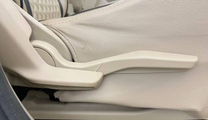 2018 Maruti Dzire VXI, Petrol, Manual, 39,120 km, Driver Side Adjustment Panel