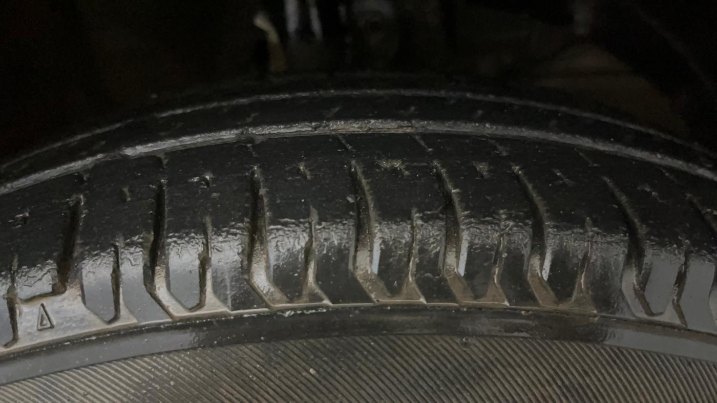 2018 Maruti Dzire VXI, Petrol, Manual, 39,181 km, Right Front Tyre Tread