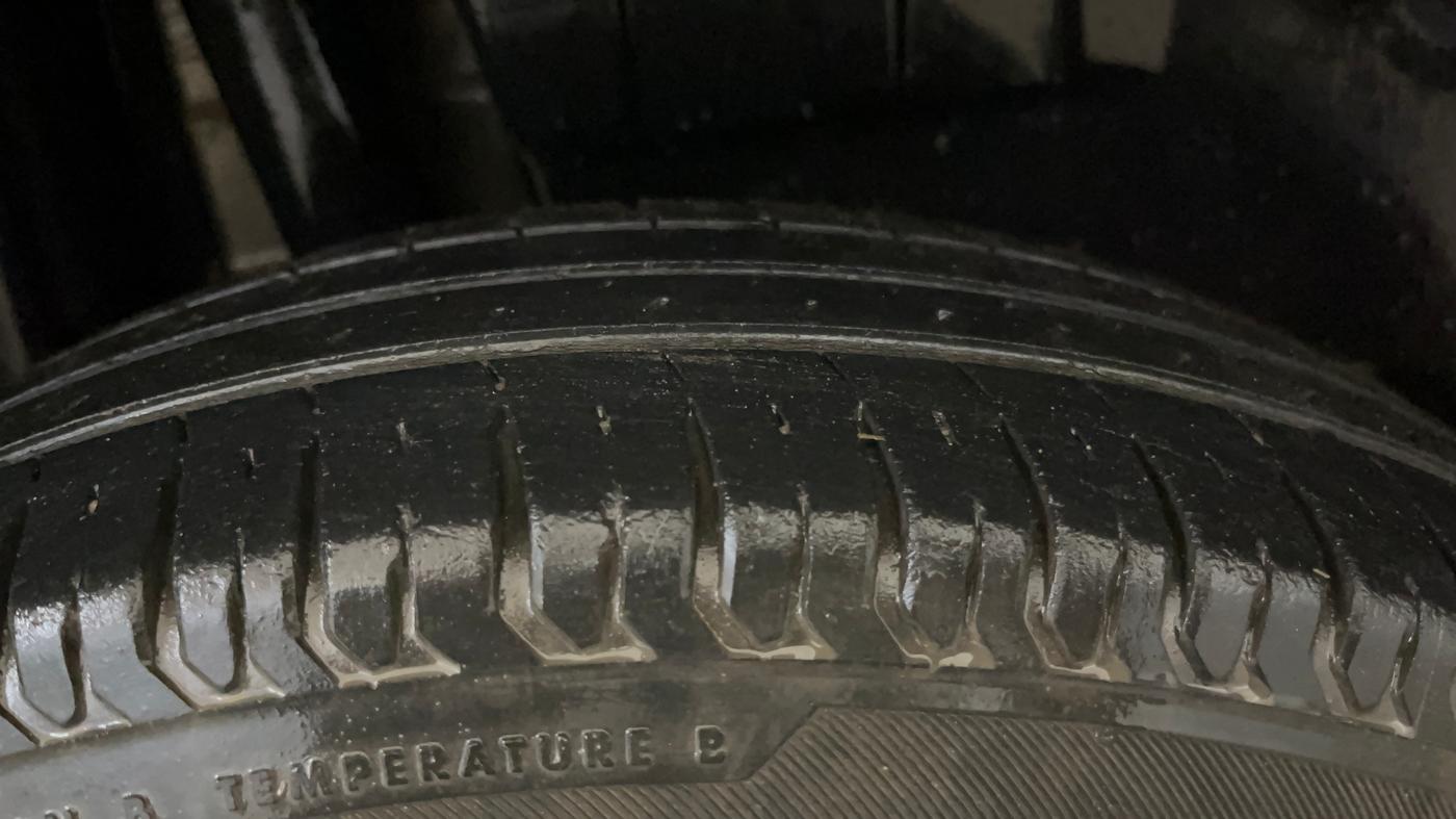 2018 Maruti Dzire VXI, Petrol, Manual, 39,181 km, Right Rear Tyre Tread