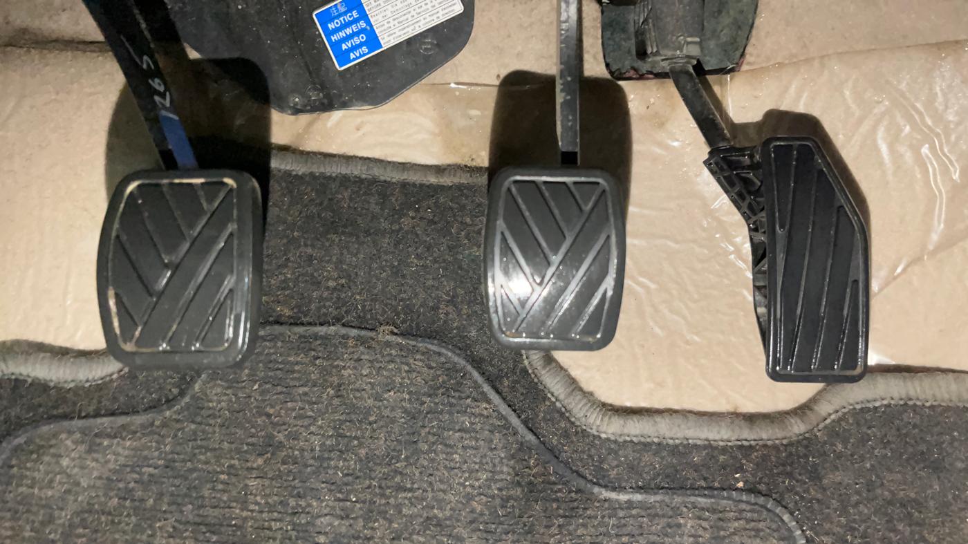 2018 Maruti Dzire VXI, Petrol, Manual, 39,181 km, Pedals